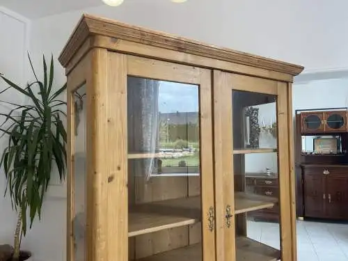 Bäuerliche Vitrine Bauernvitrine Naturholz Bücherschrank A4349