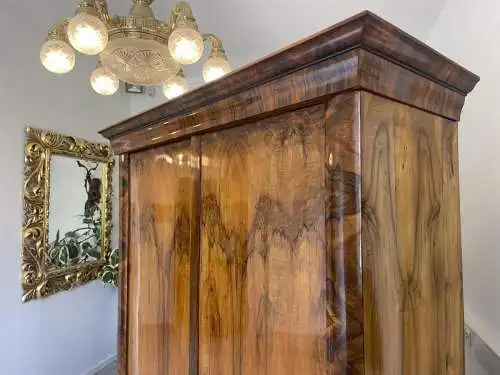 Sale Biedermeier Schrank Hallenschrank Nussholz Restauriert A4430