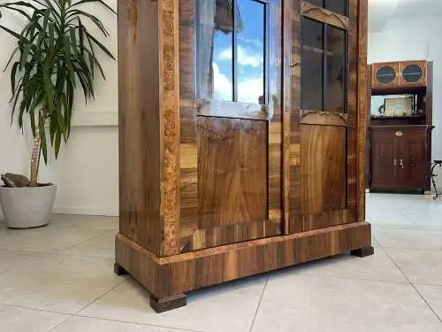 Sale Biedermeier Vitrine Bücherschrank Nussholz A4420