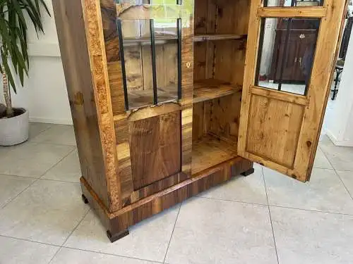 Sale Biedermeier Vitrine Bücherschrank Nussholz A4420