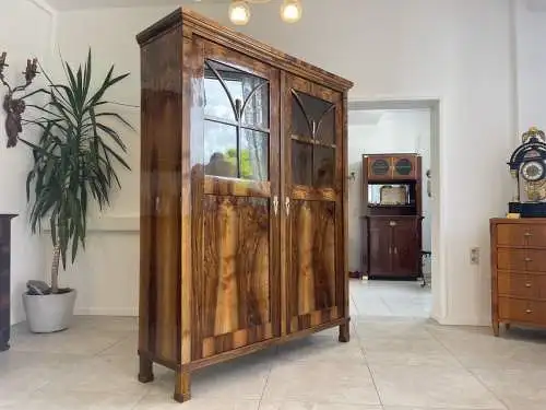 Sale Biedermeier Vitrine Bücherschrank Nussholz A4422