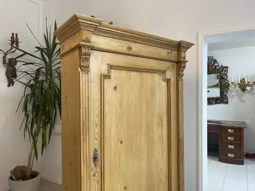 1 türiger Gründerzeit Bauernschrank Naturholzschrank A4510