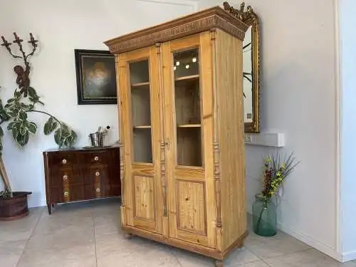 Bäuerliche Vitrine Bauernvitrine Naturholz Bücherschrank A4616