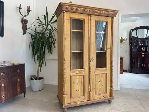 Bäuerliche Vitrine Bauernvitrine Naturholz Bücherschrank A4616