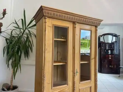 Bäuerliche Vitrine Bauernvitrine Naturholz Bücherschrank A4616