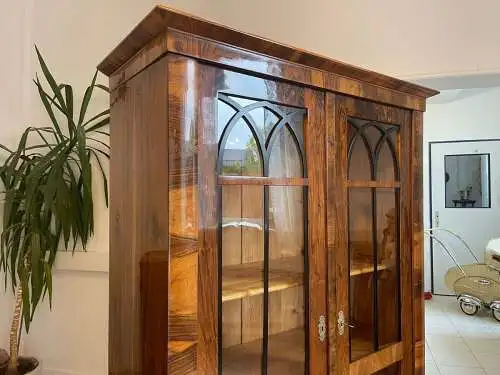 Sale Biedermeier Vitrine Bücherschrank Nussholz A4933