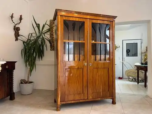 Antiquität Sale Biedermeier Vitrine Bücherschrank Nussholz A4932