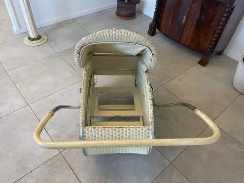 Vintage Wicker Kinderwagen Buggy Korbpuppen Wagen Stin01