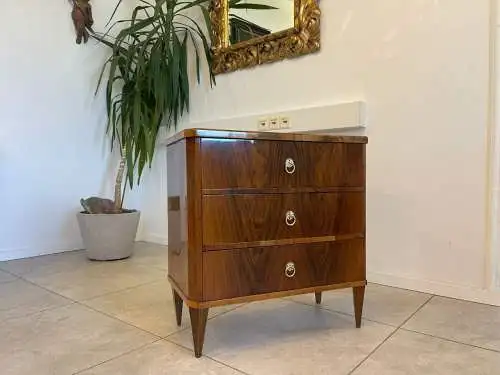 Sale Restaurierte Biedermeier Kommode Nussholz A5046