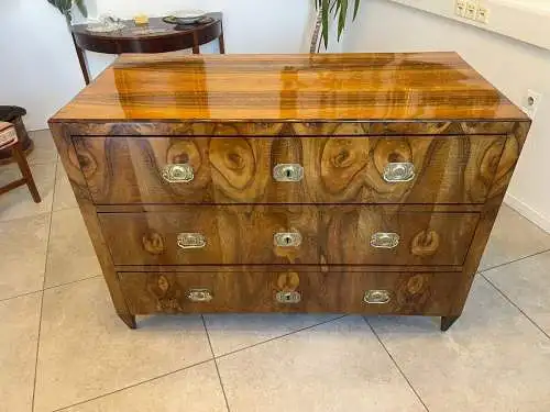 Sale Restaurierte Biedermeier Kommode Nussholz A5104