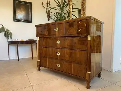 Restaurierte Biedermeier Schreibkommode Nussholz A5105