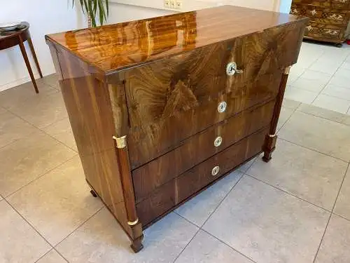 Restaurierte Biedermeier Schreibkommode Nussholz A5105