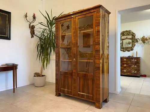 SALE Biedermeier Vitrine Bücherschrank Sammlervitrine, Nussholz A5107