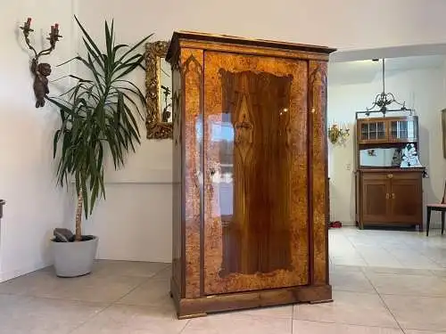 SALE Biedermeier Schrank Kasten Kleiderschrank Nussholz A5103