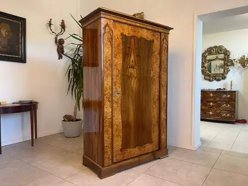 SALE Biedermeier Schrank Kasten Kleiderschrank Nussholz A5103