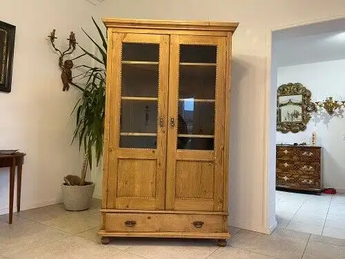 bäuerliche Vitrine Bauernvitrine Bauernschrank Naturholz Bücherschrank E1892