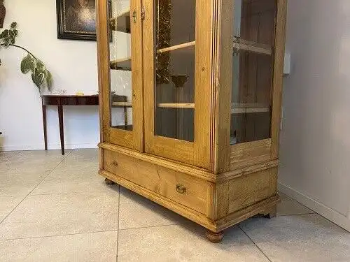 Bäuerliche Vitrine Bauernvitrine Bauernschrank Naturholz Bücherschrank A5129