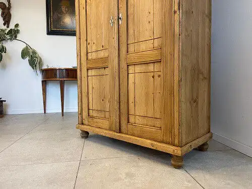 massiver steirischer Gründerzeit Bauernschrank Naturholzschrank X1023