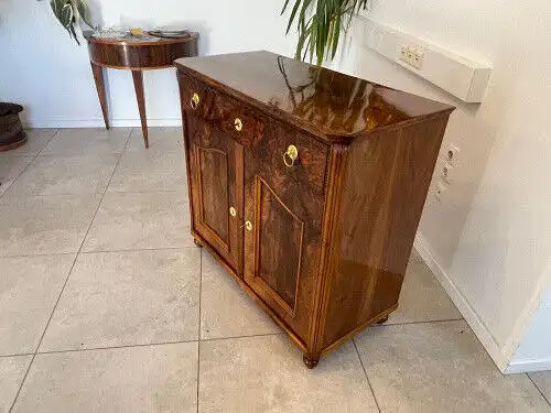 Sale Restaurierte Biedermeier Kommode Eschenholz B1960