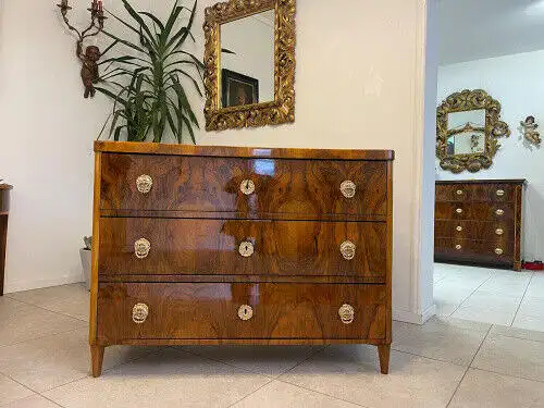 restaurierte Biedermeier Kommode 3 Ladenkommode Nussholz G1064