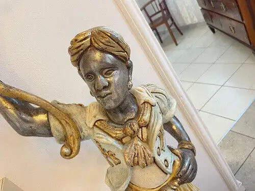 Prächtige Stehleuchte Figurenleuchter Träger mit Barockem Holzleuchter G1108