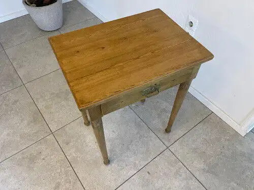 Originaler Bauerntisch Beistelltisch Tischerl Nähtischerl G1084