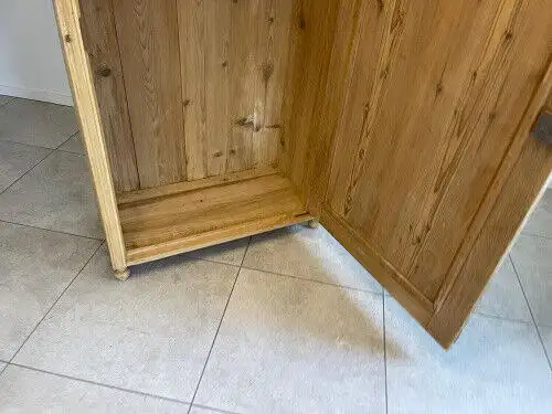 Sale Restaurierter Gründerzeit Bauernschrank Naturholzschrank G1114