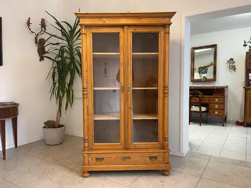 Bäuerliche Vitrine Bauernvitrine Bauernschrank Naturholz Bücherschrank Bauernmöb