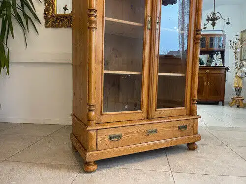 Bäuerliche Vitrine Bauernvitrine Bauernschrank Naturholz Bücherschrank Bauernmöb