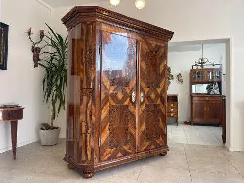 SALE Restauriert Barocker Hallenschrank Barockschrank Museumsexemplar Antiquität