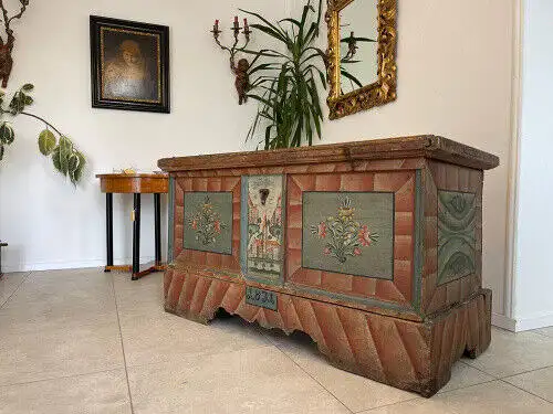 Urige handbemalte Tiroler Truhe Landhaustruhe Bauerntruhe G1236