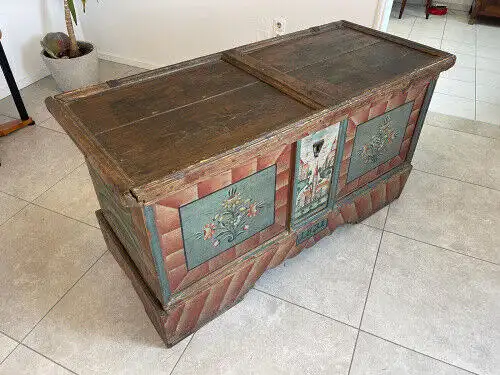 Urige handbemalte Tiroler Truhe Landhaustruhe Bauerntruhe G1236