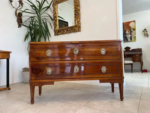 Restautierte Originale Josefinische Kommode Josefinische Kommode, um 1795 G1318