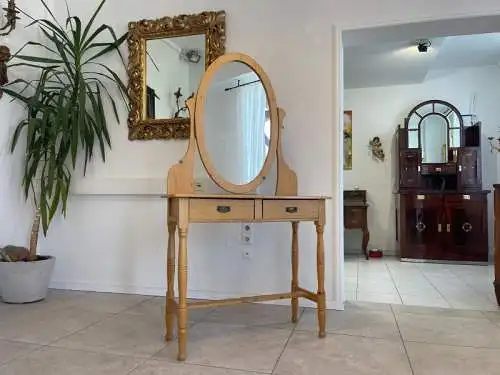 SALE Eleganter Schminktisch aus hellem Weichholz Bauernkasten G1347