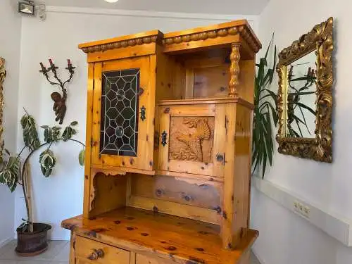 Zirbenholz Küchenkredenz Küchenvitrine mit Butzenglas - G1263