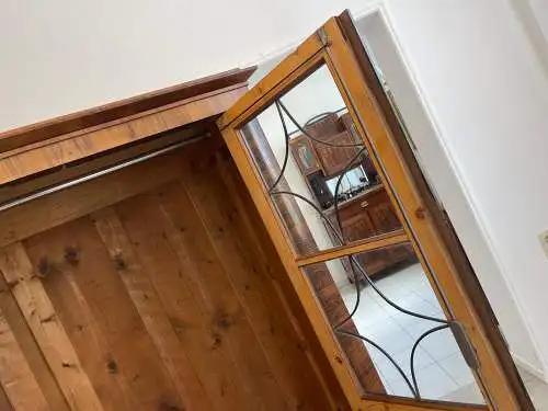 Biedermeier Vitrinenschrank Glasschrank Nussholz Kleiderschrank G1647