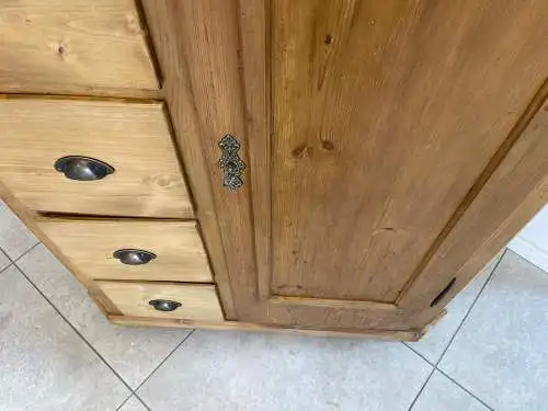 Uriger Biedermeier Brotschrank Almerschrank Vorratskasten Bauernkasten G1650