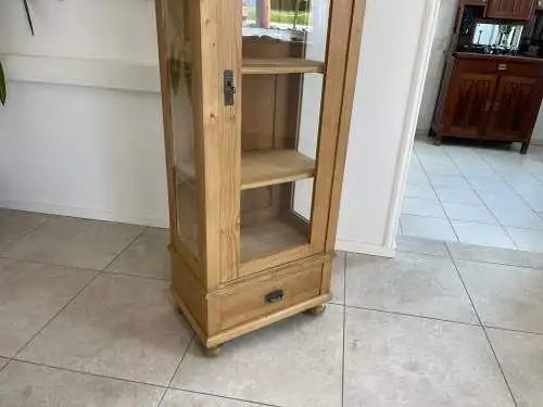 Antike Bäuerliche Vitrine Bauernvitrine Bauernschrank Weichholz  Vitrine G1653