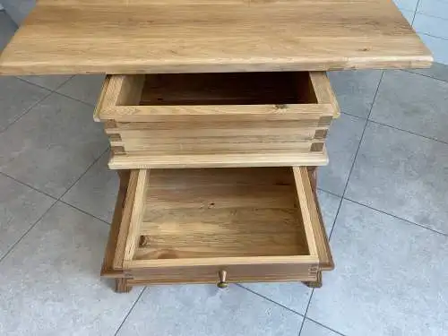 Jogltisch Bauerntisch Naturholz Hüttentisch 121 x 119 B1392