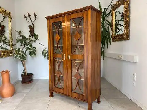 Restaurierte Biedermeier Vitrine Bücherschrank Glasschrank ANTIQUITÄT Nussholz G