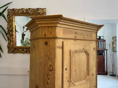 Uriger Brotschrank Almerschrank Vorratsschrank Bauernkasten Antik G1697