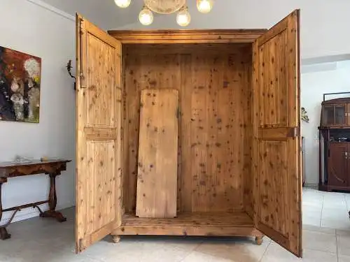 Antiker Biedermeier Zirbenholz Schrank Kasten Bauernschrank G1699
