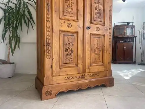 Originaler Voglauer Schrank Bauernschrank Anno 1800 G1715