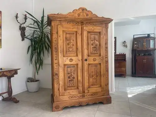 Originaler Voglauer Schrank Bauernschrank Anno 1800 G1715