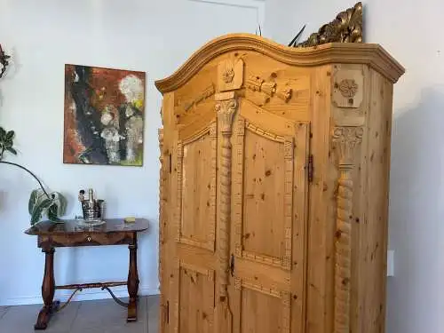 Bäuerlicher Schrank Bauernschrank Landhausschrank Barockstil Bauernkasten G1708