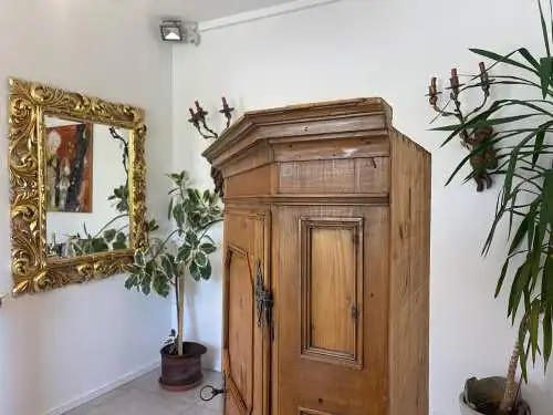 bäuerlicher Eckschrank Naturholz Massivholz G1709