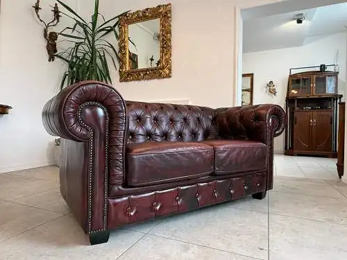 Chesterfield 2er Clubsofa Diwan Couch Oxblood Kultmöbel G1725