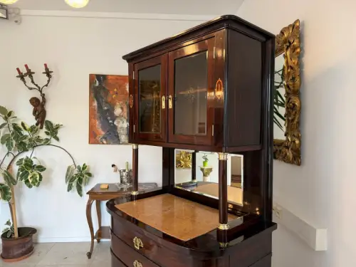 Sale Restauriertes Jugendstil Designerbuffet Aufsatzbuffet Schellack Antiquität 