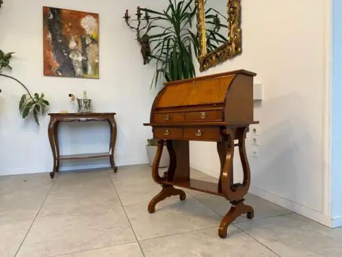 Zierlicher Barocker Sekretär Schreibtisch Wurzelholz G1809