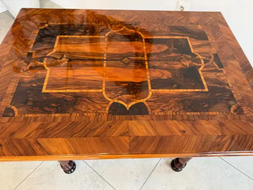 Restaurierter Barock Tisch Nussfurniert Marketiert Anquität G1834-1